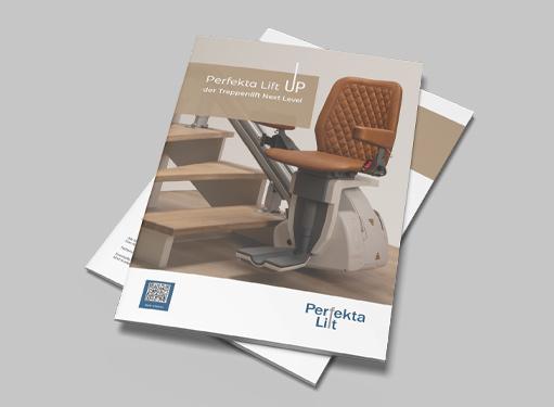 Perfekta Lift UP Broschüre, die den Treppenlift der nächsten Generation präsentiert, mit modernem Design und Funktionalität.