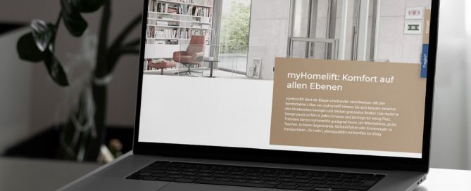 Laptop zeigt die myHomelift-Website, die Komfortlösungen für barrierefreies Wohnen präsentiert.
